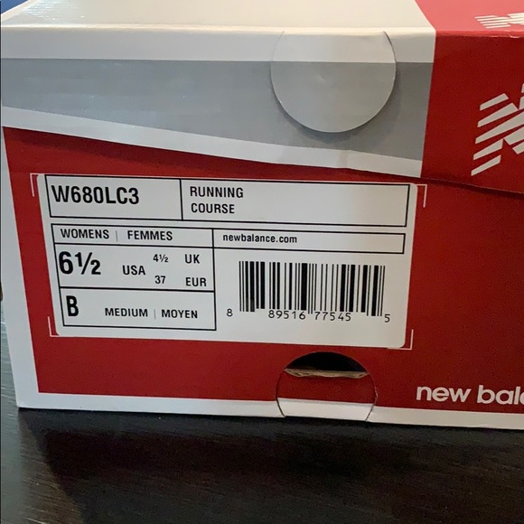 New Balance women’s running shoe - Picture 6 of 6